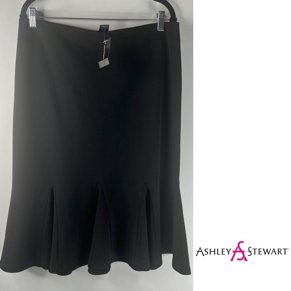 Ashley Stewart Women's Pleated Gored Flippy Midi Skirt Size 14 / 16 Black NWT